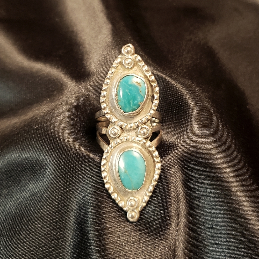 *SALE* Turquoise stone Ring, size 9
